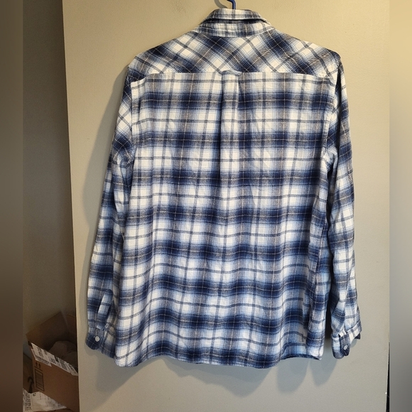 Weatherproof Blue and White Checkered Men's Flannel Shirt, Size XXL - Picture 2 of 6
